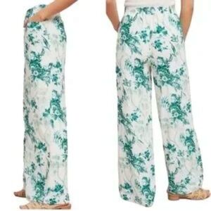 Floral Wide-Leg Pants